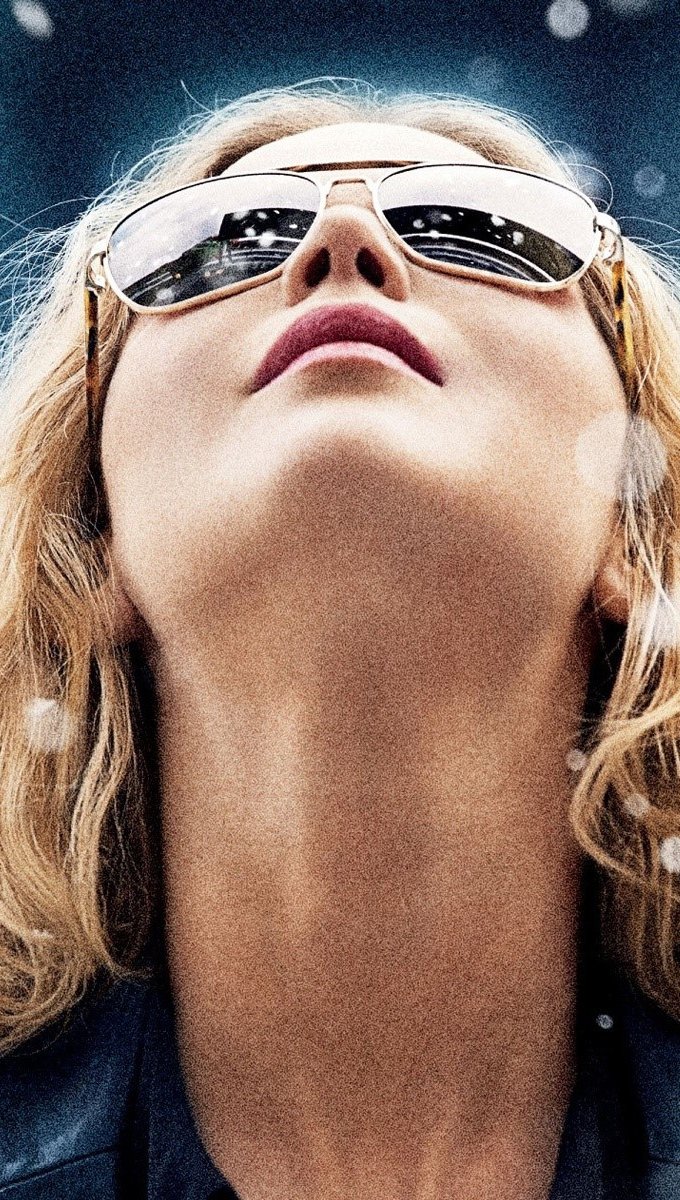 Wallpaper Jennifer Lawrence in Joy Vertical