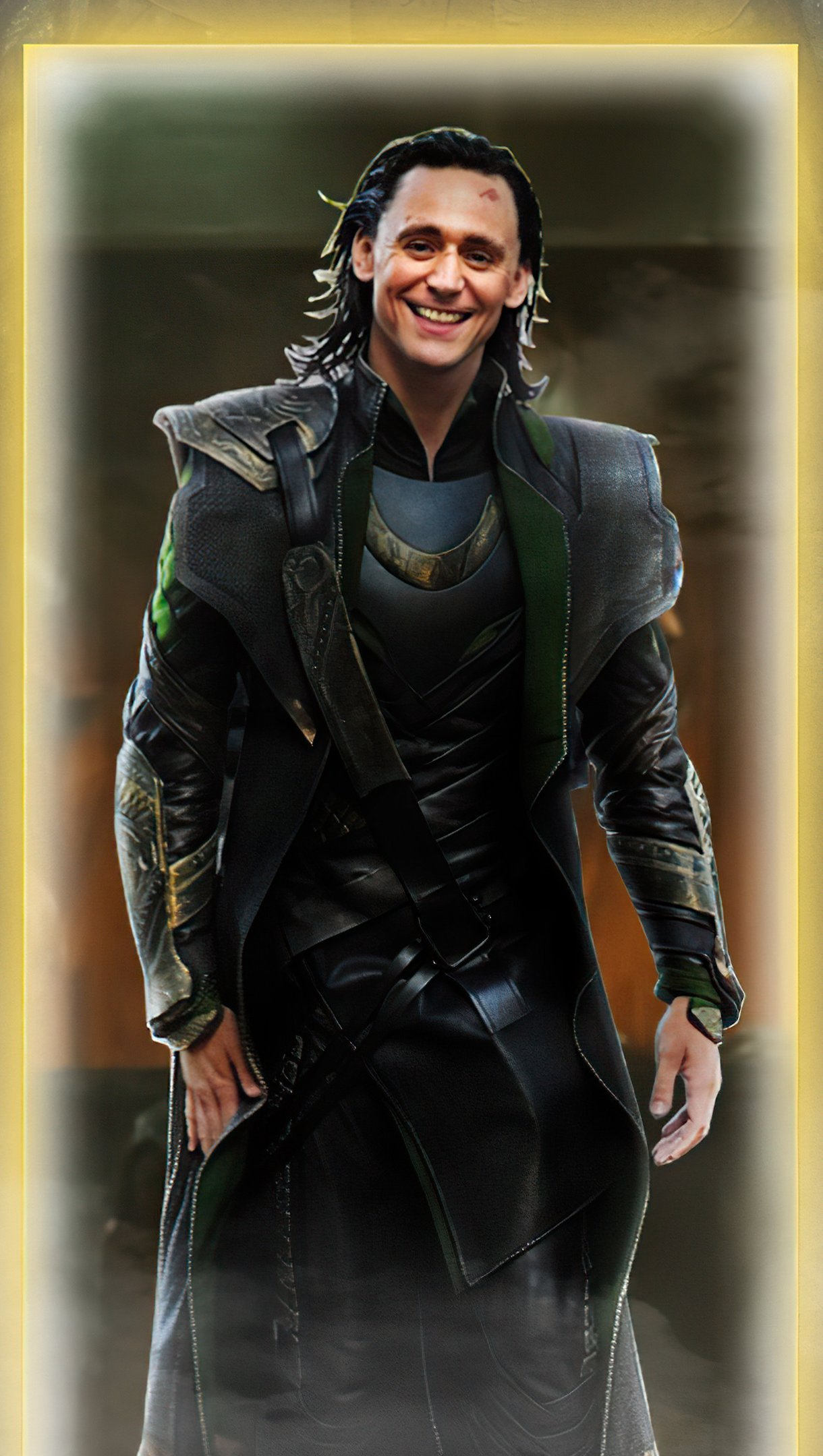 Wallpaper Loki smiling Vertical