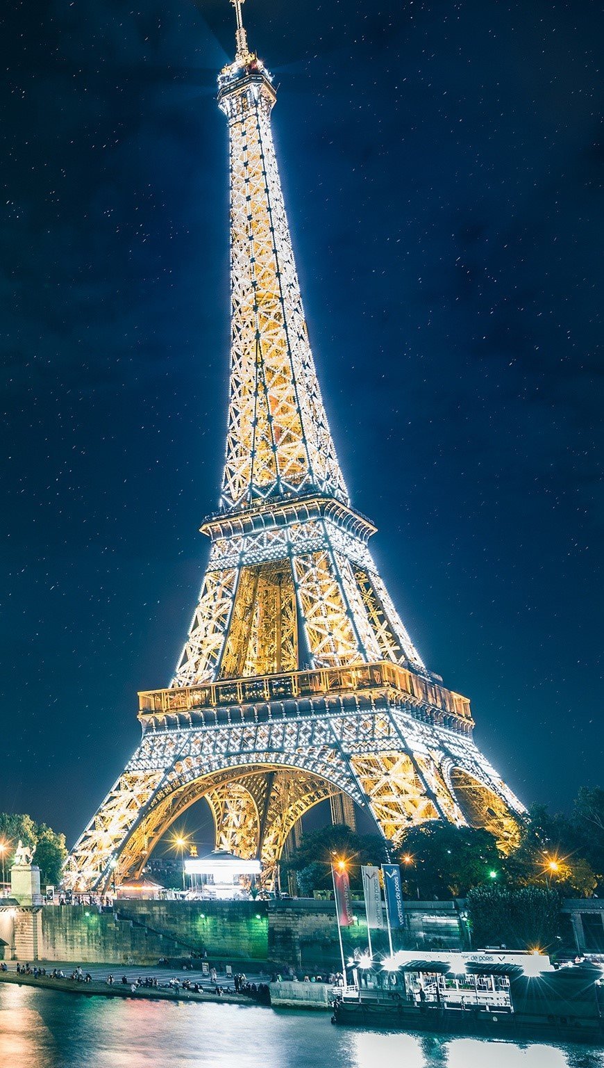 Wallpaper Eiffel Tower in Paris Vertical