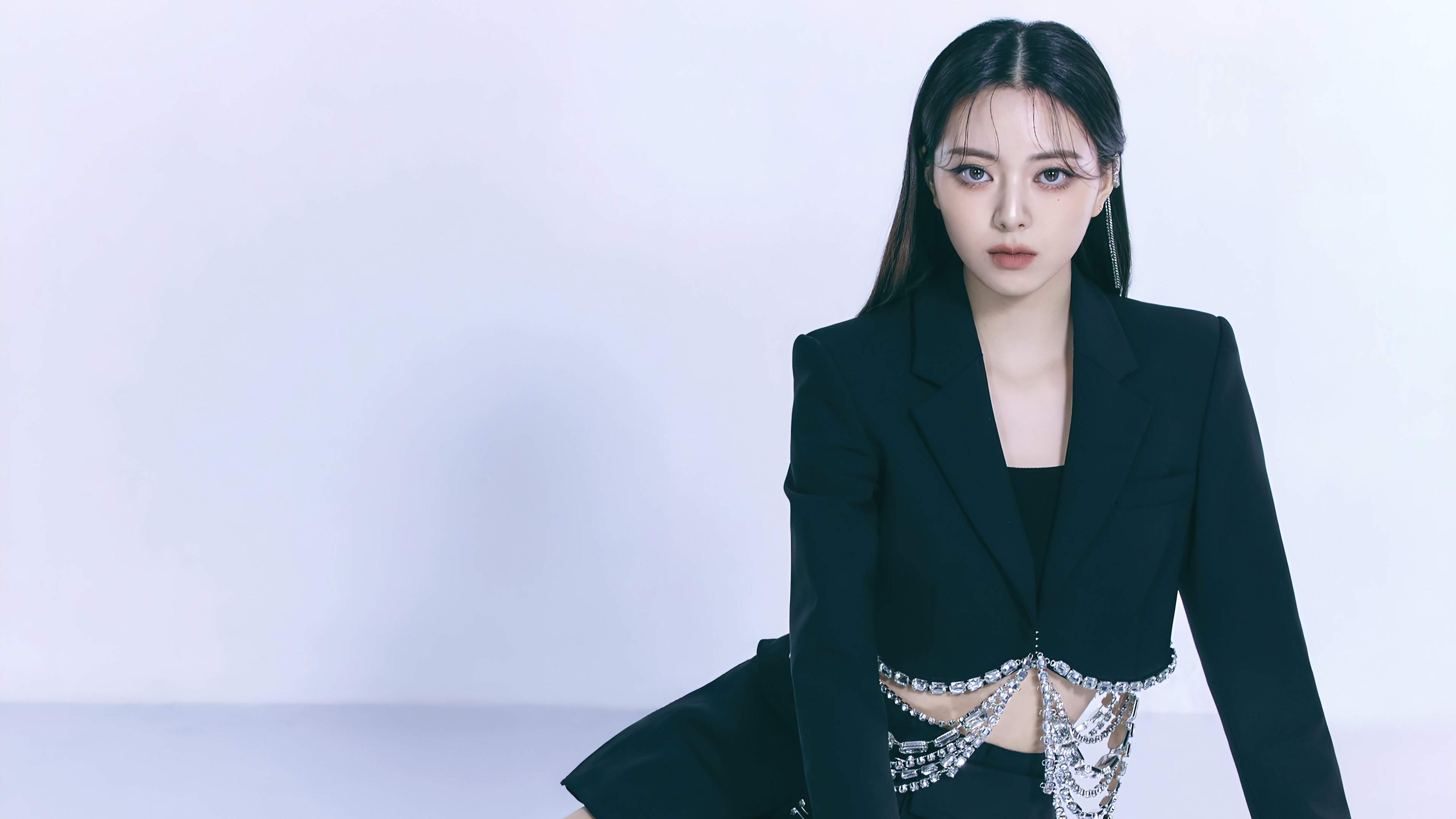 Yuna from ITZY Checkmate Wallpaper 4k Ultra HD ID10158